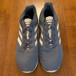 Men's Adidas Sneaker - Size 9